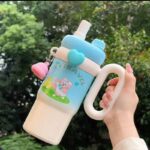 Kids Rainbow tumbler with handle and straw - Image 3